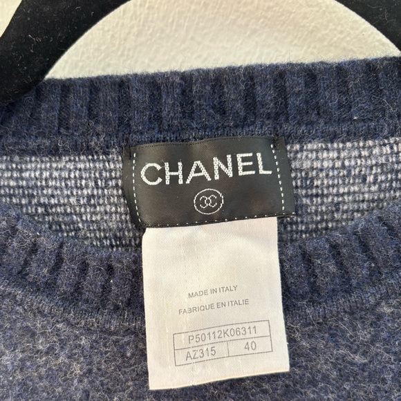 Chanel CC Logo & Lion Cashmere Sweater Navy Blue